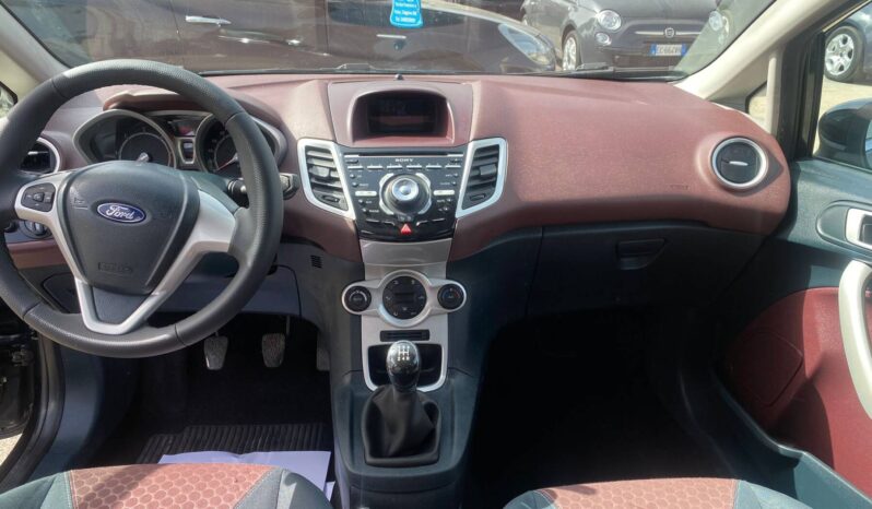 FORD FIESTA TITANIUM 2012 1.4 DIESEL pieno