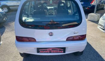 FIAT 600 2010 1.1 BENZ pieno