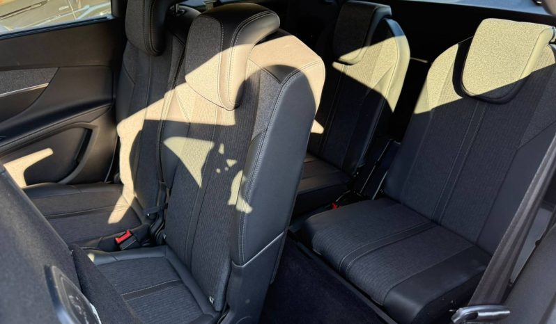 PEUGEOT 5008 1.5 DISEL CAMBIO AUTOMATICO pieno