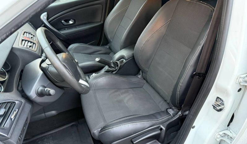 RENAULT MEGANE GT-LINE 2011 1.5 DIESEL pieno