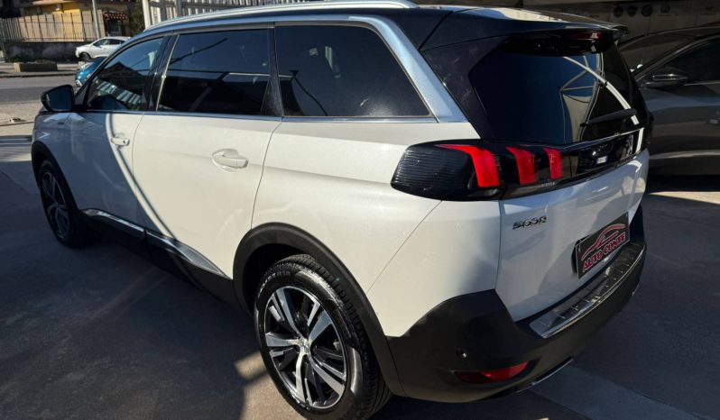 PEUGEOT 5008 1.5 DISEL CAMBIO AUTOMATICO pieno