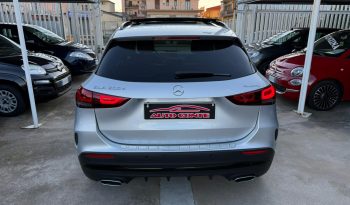 MERCEDES GLA 200d 4MATIC PREMIUM NIGHT EDITION pieno