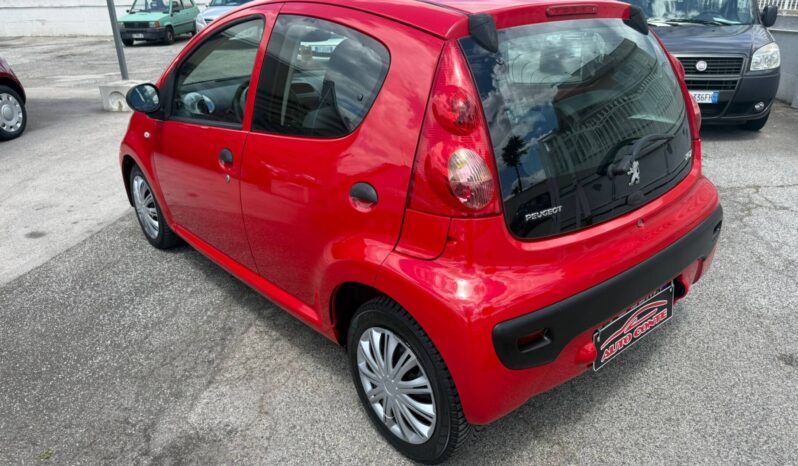 PEUGEOT 107 2010 1.0 BENZINA pieno