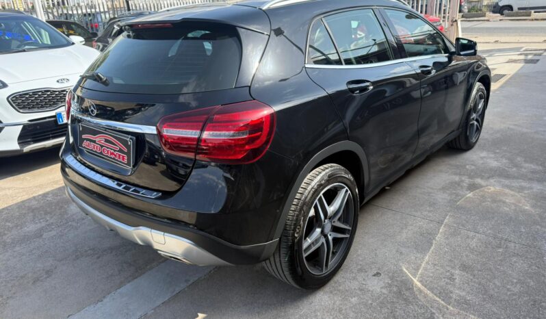 MERCEDES GLA SPORT AUTOMATICO 2017 pieno