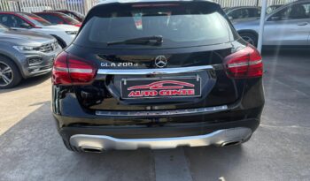 MERCEDES GLA SPORT AUTOMATICO 2017 pieno