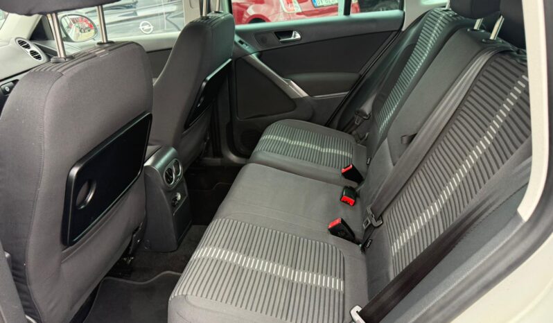 VW TIGUAN 2009 2.0 DIESEL pieno