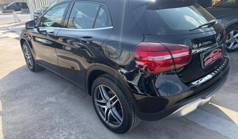 MERCEDES GLA SPORT AUTOMATICO 2017 pieno