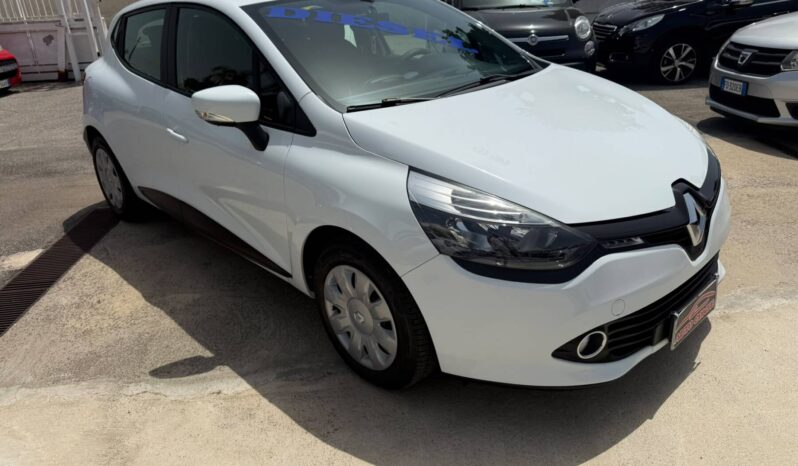 RENAULT CLIO 2015 1.5 DIESEL pieno