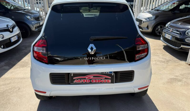RENAULT TWINGO LOVELY 2016 1.0 BENZINA pieno