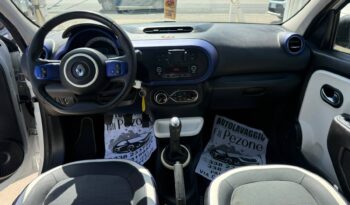 RENAULT TWINGO LOVELY 2016 1.0 BENZINA pieno