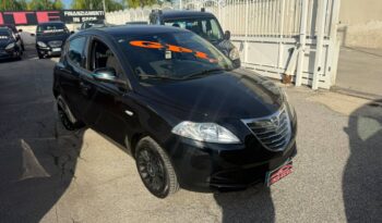 LANCIA YPSILON 1.2 GPL DI SERIE 69CV pieno