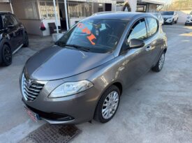 LANCIA YSILON 2012 GPL DI SERIE 69 CV